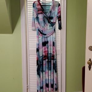 Honey & Lace Maxi Dress size Large